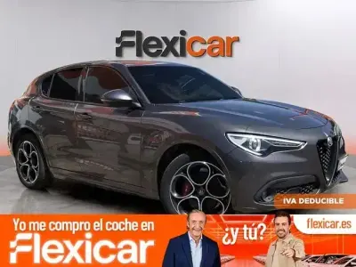 Usado Alfa Romeo Stelvio Veloce 210 CV (154 kW) 2021 Gris SUV