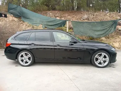 Usado BMW 318 143 CV (105 kW) 2013 Negro Familiar