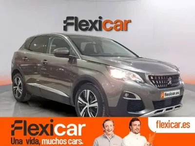 Usado Peugeot 3008 Allure 120 CV (88 kW) 2017 Gris SUV