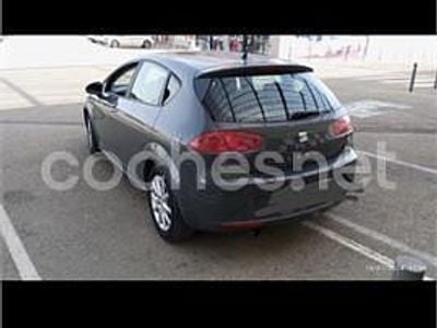 Usado Seat Leon Ecomotive 105 CV (77 kW) 2009 Gris / plata Berlina
