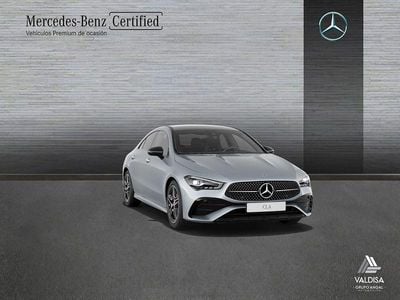 Gris / plateado Usado 2025 Mercedes CLA220 Berlina | 41.500 € (Precio justo)