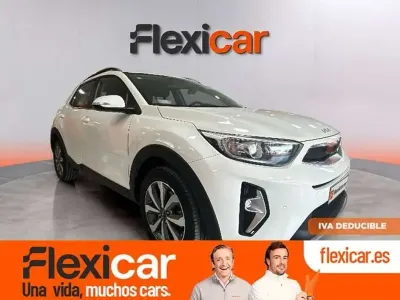Usado Kia Stonic 101 CV (74 kW) 2025 Blanco SUV