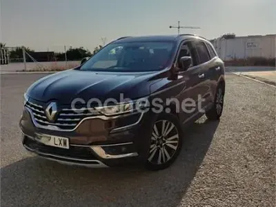 Usado Renault Koleos Initiale Paris 184 CV (135 kW) 2022 Granate SUV
