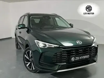 Uusi MG ZS Luxury 197 HP (144 kW) 2026 Punainen Katumaasturi