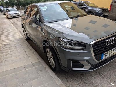 Usado Audi Q2 Design 116 CV (85 kW) 2018 Gris / plata SUV