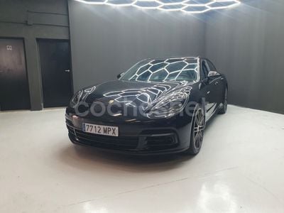 Porsche Panamera 4