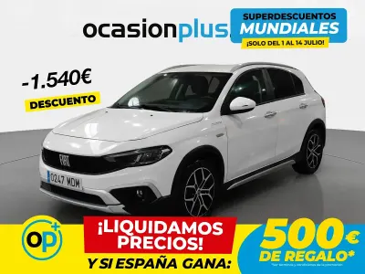 Usado Fiat Tipo Cross 130 CV (95 kW) 2023 Verde Berlina
