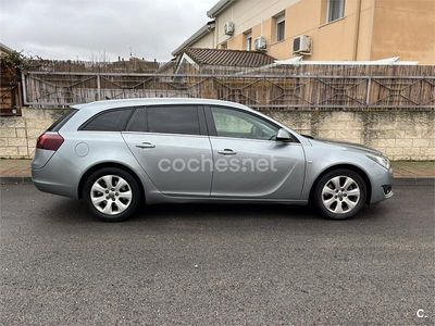 Gris / plata Usado 2015 Opel Insignia Selective Familiar | 8000 € (Un poco caro)