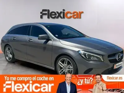 Usado Mercedes CLA180 Shooting Brake 136 CV (100 kW) 2019 Gris Familiar