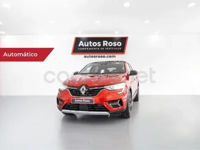 Usado Renault Arkana Zen 145 CV (106 kW) 2022 Rojo SUV