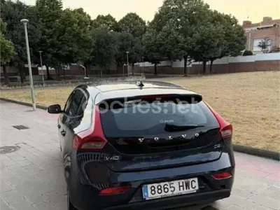 Usado Volvo V40 R-Design 115 CV (84 kW) 2014 Azul Berlina