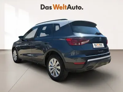 Usado Seat Arona Style 115 CV (84 kW) 2025 Gris SUV