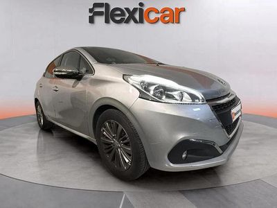 Gris Usado 2018 Peugeot 208 Allure Utilitario | 7990 € (Precio justo)