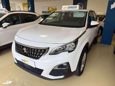Usado Peugeot 3008 Active 131 CV (96 kW) 2020 Blanco SUV