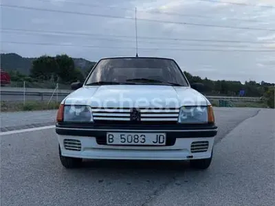 Usado Peugeot 205 GTi 85 CV (62 kW) 1988 Blanco Berlina