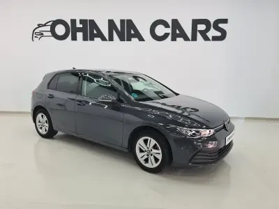Usado VW Golf VIII Life 110 CV (80 kW) 2022 Gris Berlina