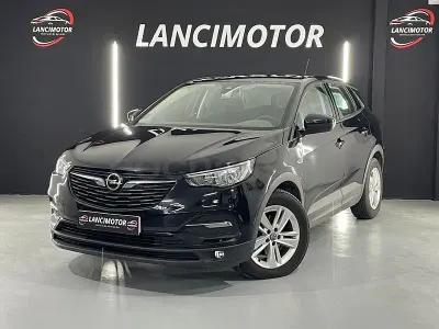 Usado Opel Grandland X 130 CV (95 kW) 2019 Negro SUV