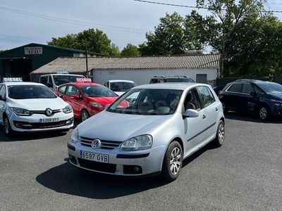 Usado VW Golf IV Conceptline 90 CV (66 kW) 2006 Gris / plata Berlina