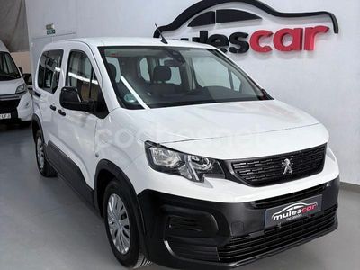Usado Peugeot Rifter Active 100 CV (73 kW) 2021 Blanco Monovolumen