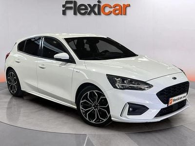 Usado Ford Focus ST-Line 125 CV (91 kW) 2018 Blanco Utilitario