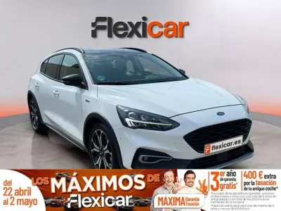 Begagnad Ford Focus Active 125 HK (91 kW) 2019 Vit Halvkombi
