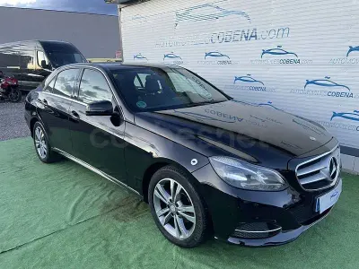 Usado Mercedes E200 Elegance 184 CV (135 kW) 2014 Negro Berlina