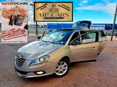 Beige Usado 2012 Lancia Delta Gold Utilitario | 4995 € (Precio justo)