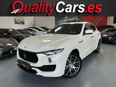 Usado Maserati Levante 430 CV (316 kW) 2017 Blanco SUV