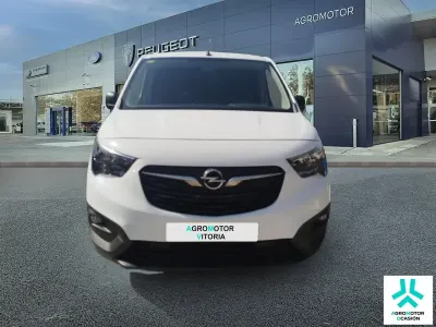 Usado Opel Combo 102 CV (75 kW) 2021 Blanco Monovolumen