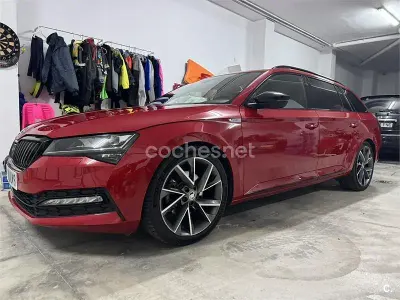 Occasion Skoda Superb SportLine 150 PK (110 kW) 2021 Rood Stationwagen