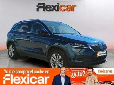 Usado Skoda Karoq Ambition 150 CV (110 kW) 2022 Azul SUV