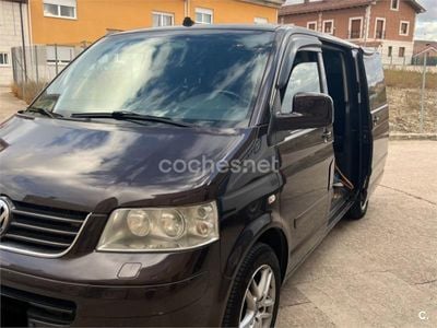 Usado VW Multivan Comfortline 174 CV (127 kW) 2008 Violeta / lila Van