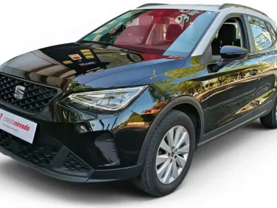 Usado Seat Arona Style 116 CV (85 kW) 2024 Negro SUV