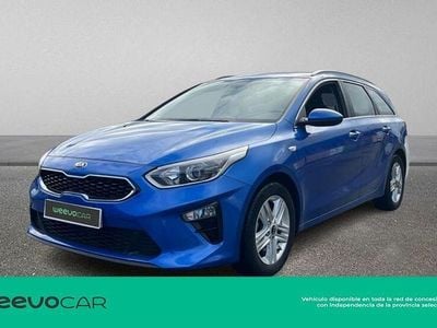 Usado Kia Ceed 120 CV (88 kW) 2021 Azul Utilitario