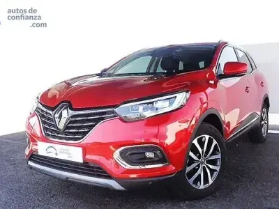Usado Renault Kadjar Zen 140 CV (102 kW) 2022 Rojo SUV