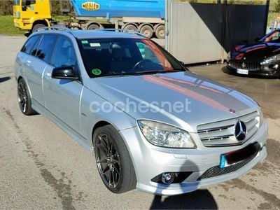 Usado Mercedes C180 156 CV (114 kW) 2010 Gris / plata Familiar