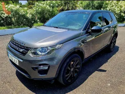 Usado Land Rover Discovery Sport HSE Luxury 180 CV (132 kW) 2016 Gris / plata SUV