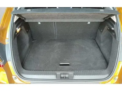 Usado Renault Captur Zen 115 CV (84 kW) 2020 Naranja SUV