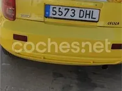 Usado Toyota Celica 143 CV (105 kW) 2005 Amarillo Coupe