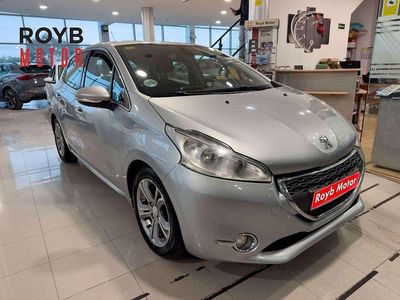 Usado Peugeot 208 Access 68 CV (50 kW) 2012 Gris Utilitario