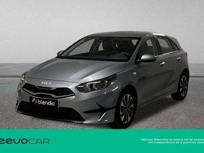 Occasion Kia Ceed 101 PK (74 kW) 2024 Grijs Hatchback