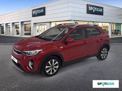 Rojo Usado 2021 Kia Stonic SUV | 16.500 € (Un poco caro)
