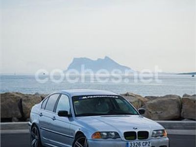 Gris / plata Usado 1999 BMW 323 Comfort Edition Berlina | 5000 €