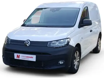 Usado VW Caddy Maxi 102 CV (75 kW) 2024 Blanco Monovolumen
