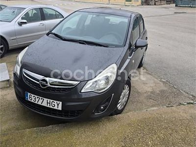 Gris / plata Usado 2011 Opel Corsa Expression Berlina | 2600 € (Caro)