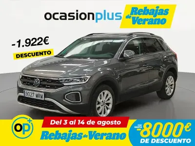 Usado VW T-Roc Life 110 CV (80 kW) 2024 Gris SUV