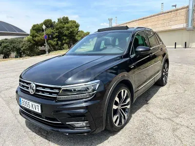 Usado VW Tiguan Sportline 190 CV (139 kW) 2019 Negro SUV