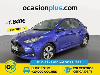 Azul Usado 2024 Toyota Yaris Hybrid Active Berlina | 18.050 € (Precio justo)