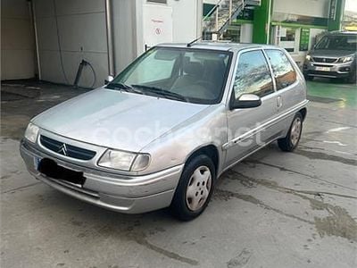 Usado Citroën Saxo 58 CV (42 kW) 1999 Gris / plata Utilitario