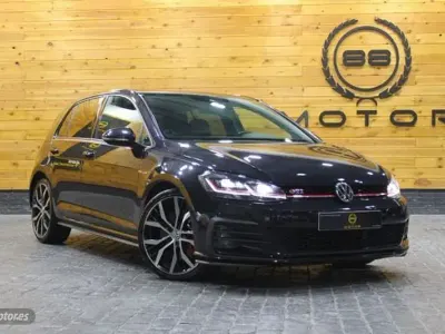 Usado VW Golf VII GTI 245 CV (180 kW) 2019 Negro Berlina